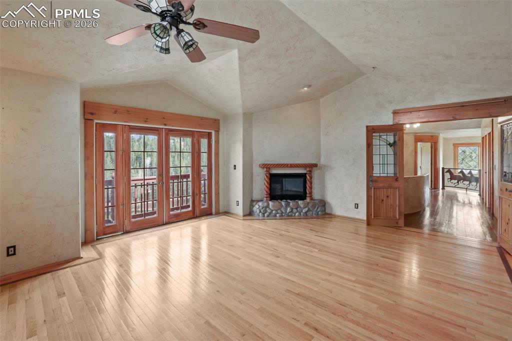 Image 19 of 50: Master Bedroom