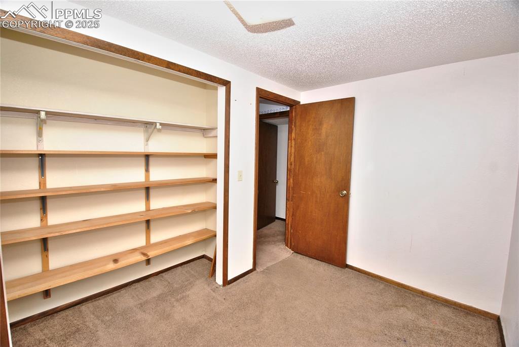 Image 22 of 33: Bedroom