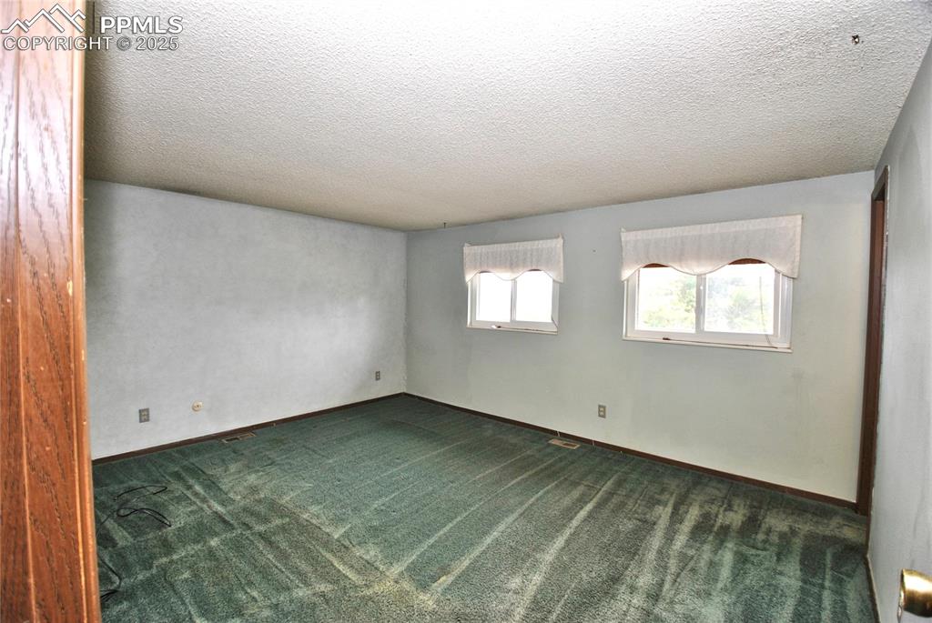 Image 9 of 33: Master Bedroom