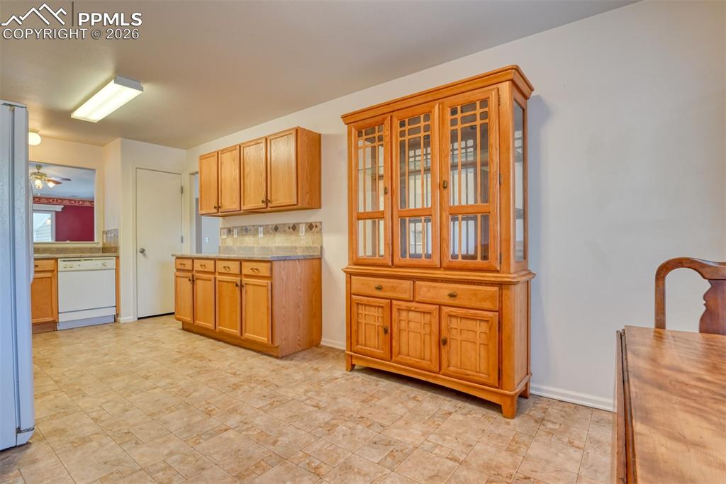 Image 16 of 36: No Description Available