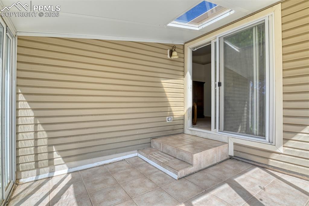 Image 31 of 36: No Description Available