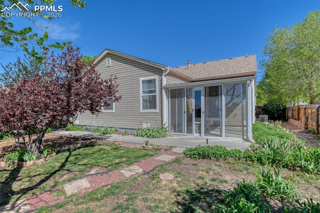 Image 32 of 36: No Description Available