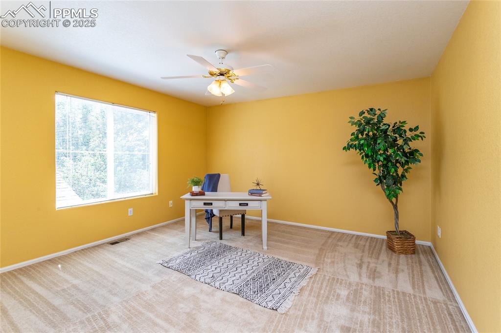 Image 21 of 47: Loft