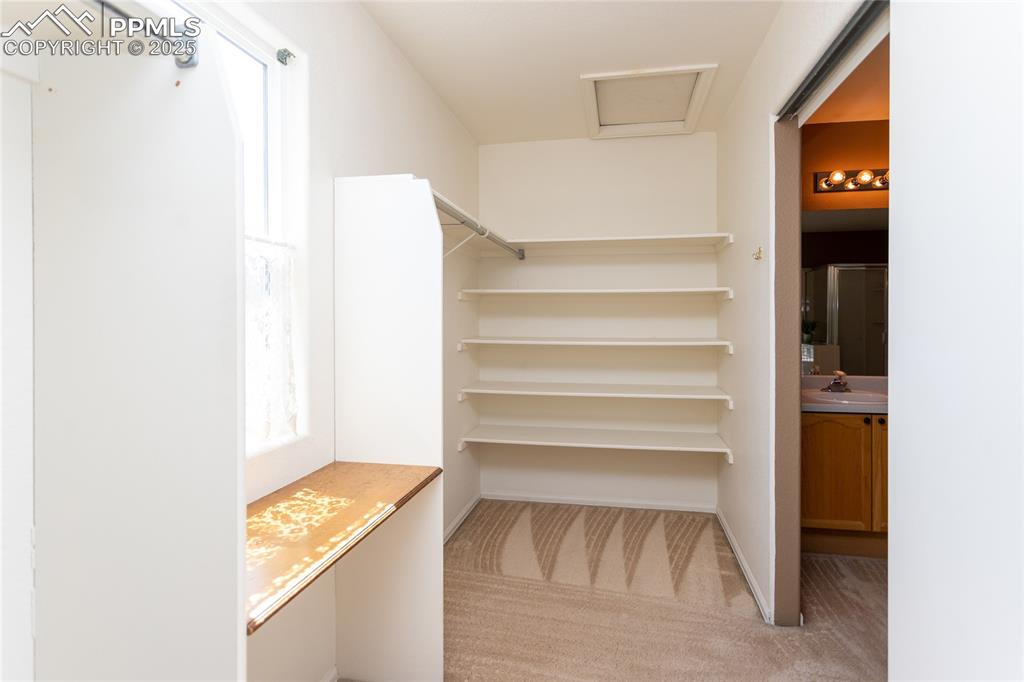 Image 30 of 47: Closet