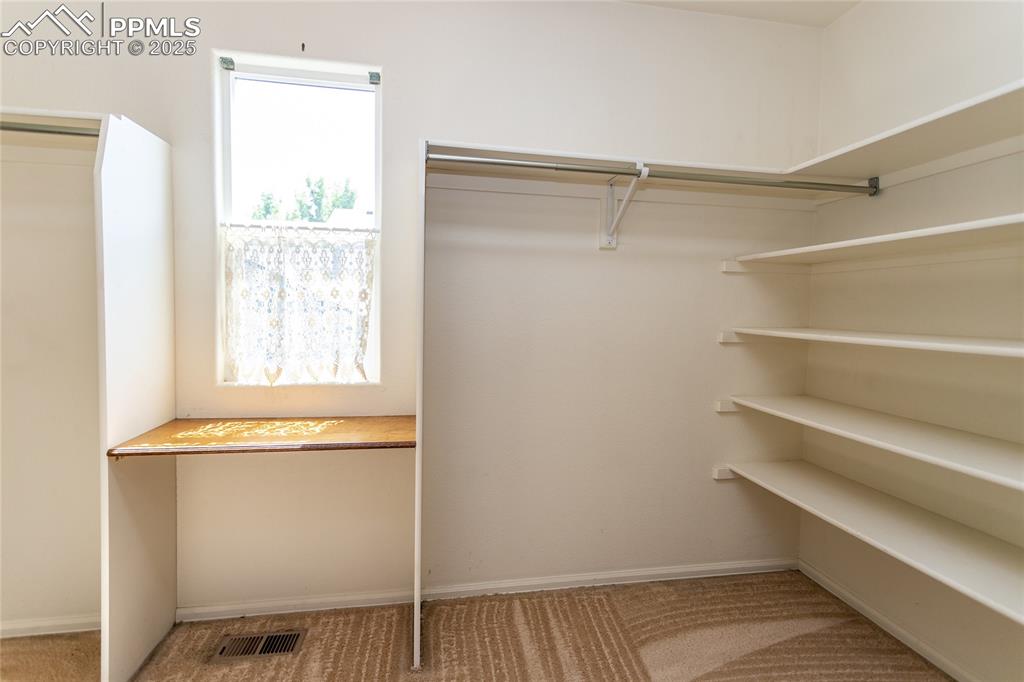 Image 31 of 47: Closet