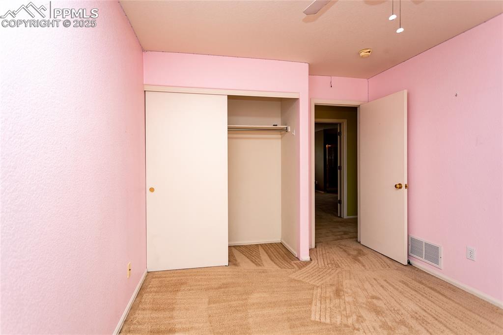 Image 33 of 47: Bedroom