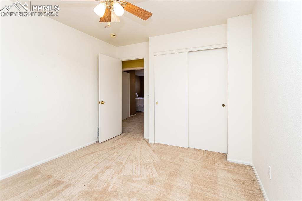 Image 36 of 47: Bedroom