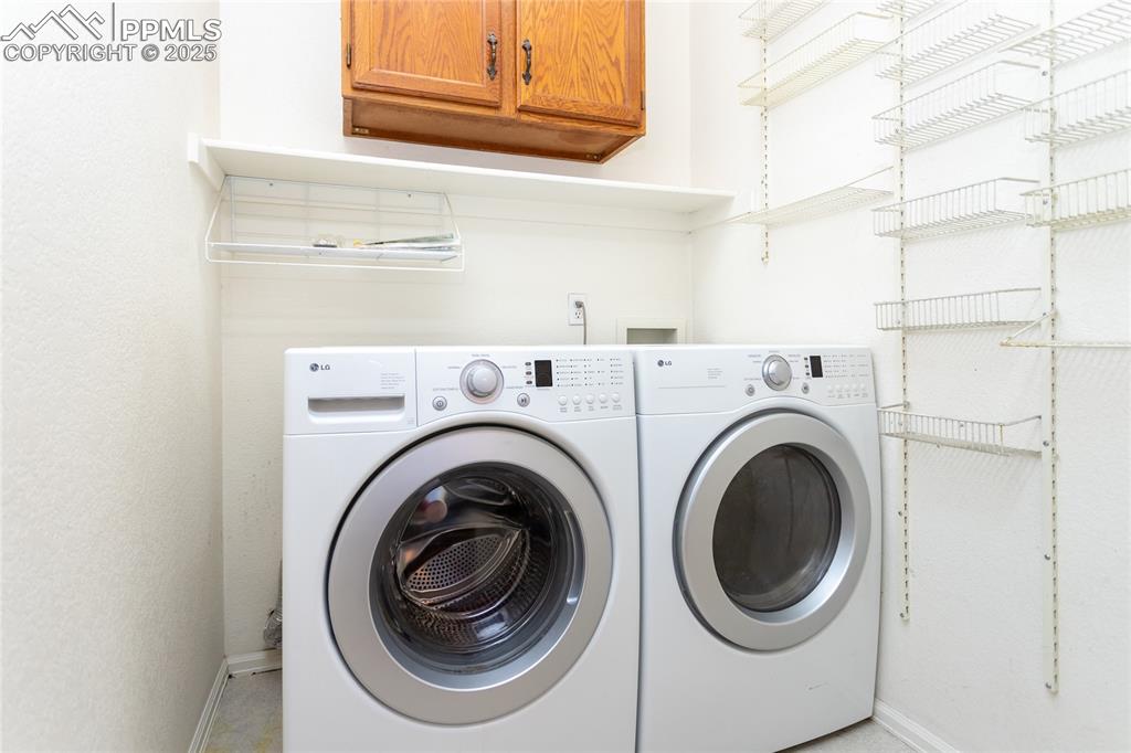 Image 39 of 47: Laundry