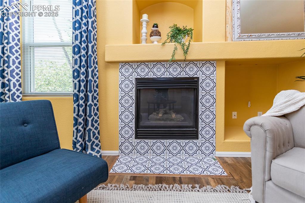 Image 4 of 47: Fireplace