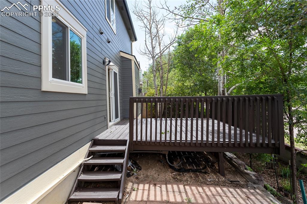 Image 42 of 47: Deck