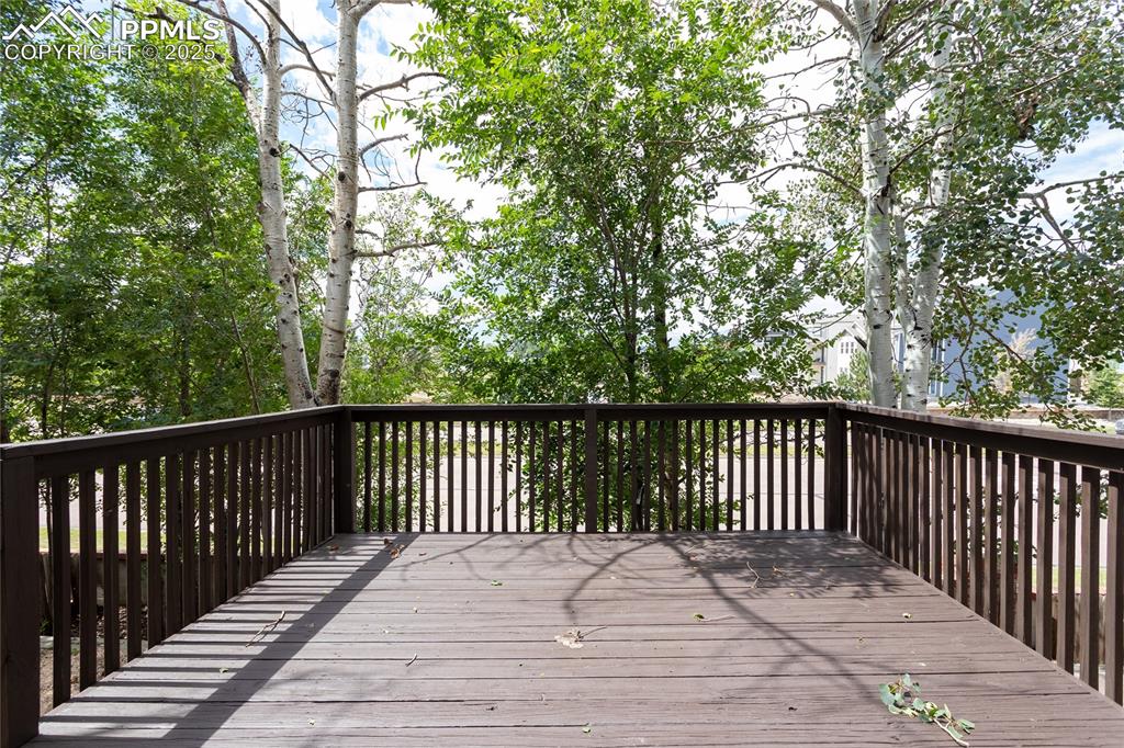 Image 44 of 47: Deck