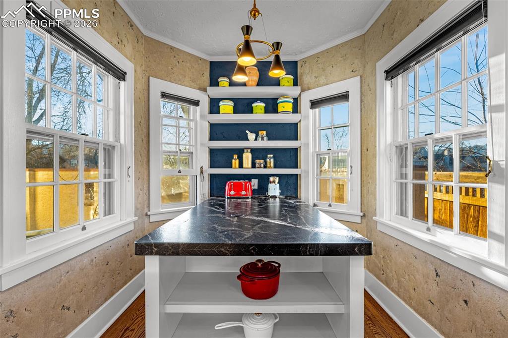 Image 10 of 50: Sunny nook