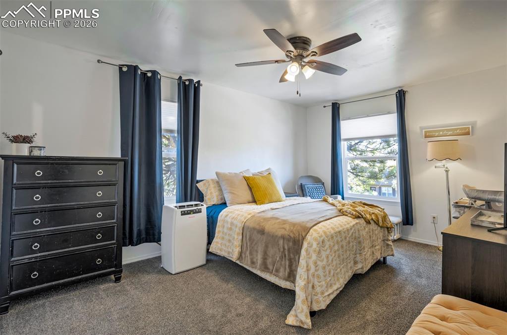 Image 20 of 34: Bedroom