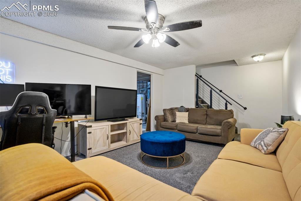 Image 29 of 34: Living Room