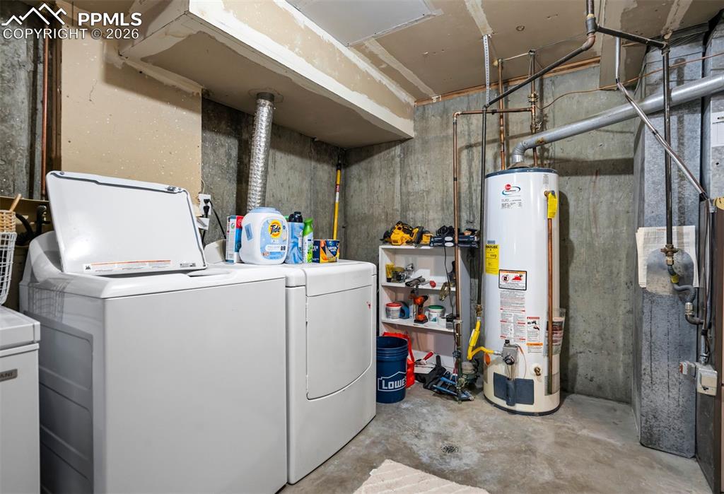 Image 30 of 34: Laundry