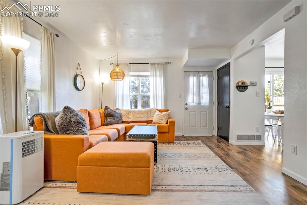 Image 7 of 34: Living Room