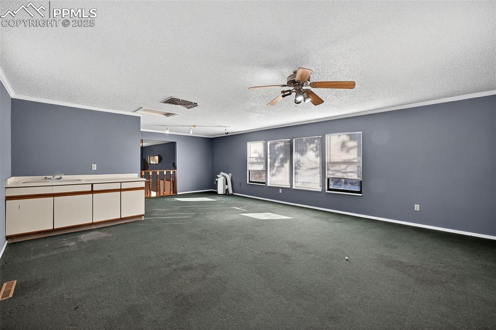 Image 15 of 25: Other