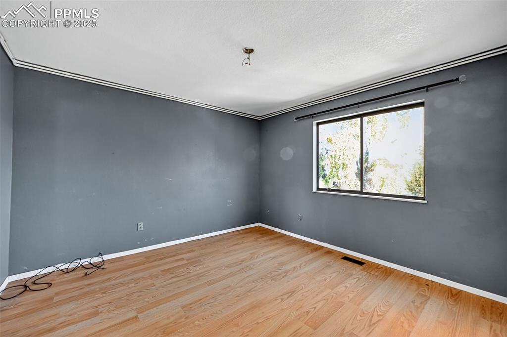 Image 19 of 25: Other