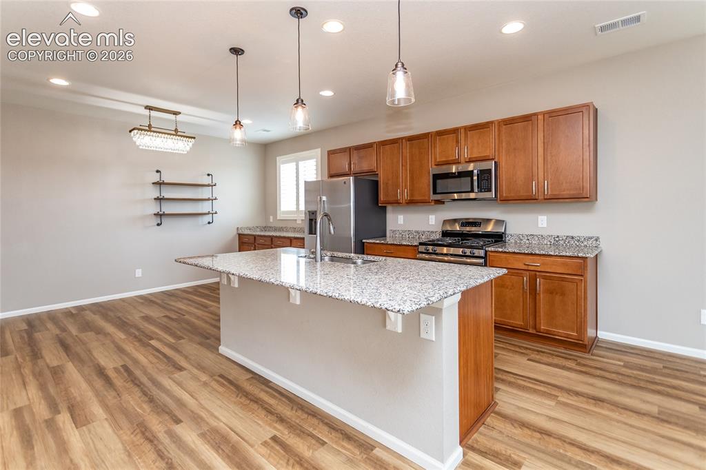 Image 11 of 42: Kitchen