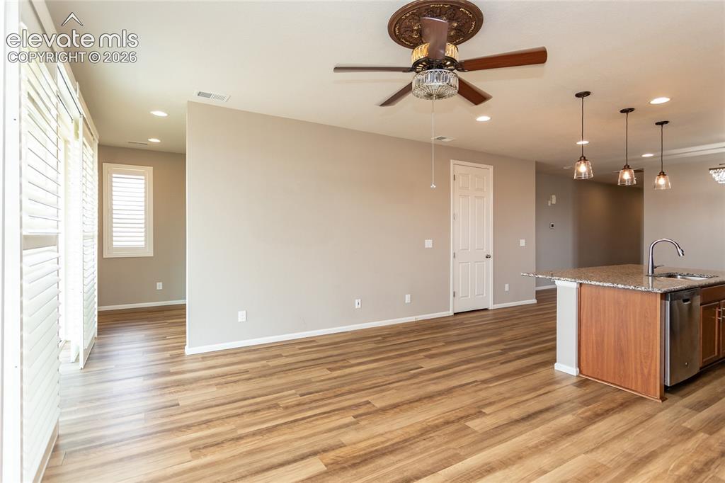 Image 17 of 42: Living Room