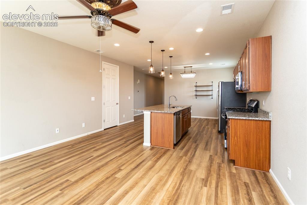 Image 18 of 42: Living Room