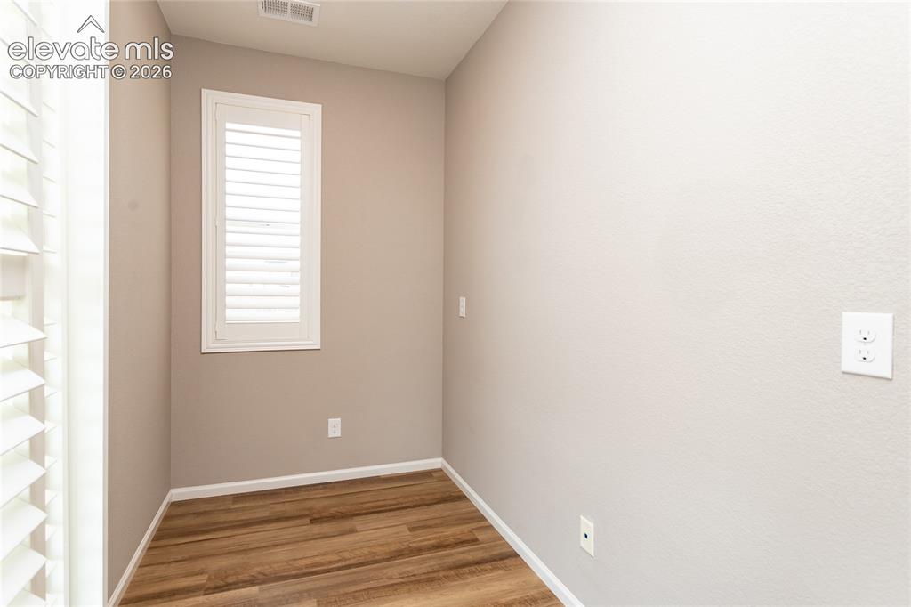 Image 20 of 42: Hobby Room