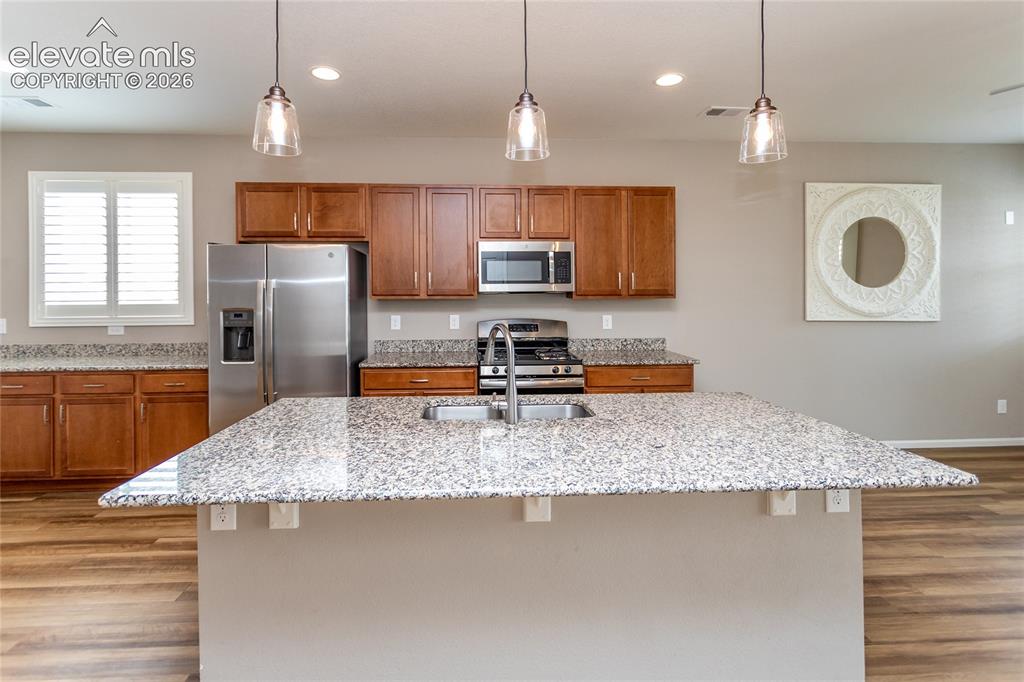 Image 9 of 42: Kitchen