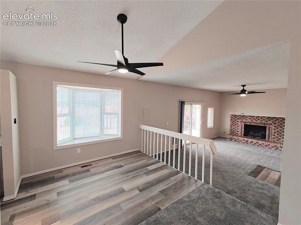 Image 9 of 40: Breakfast Area
