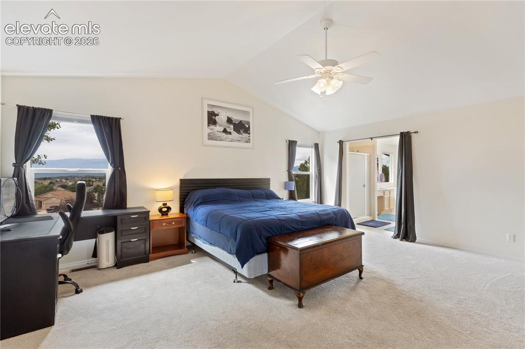 Image 15 of 29: Bedroom
