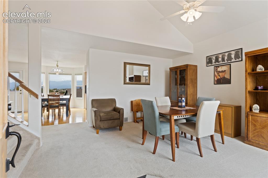 Image 3 of 29: Dining Area