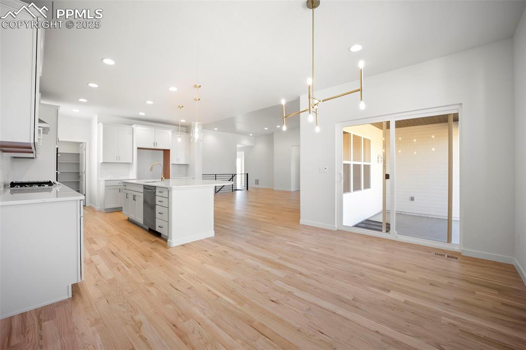 Image 12 of 47: Kitchen