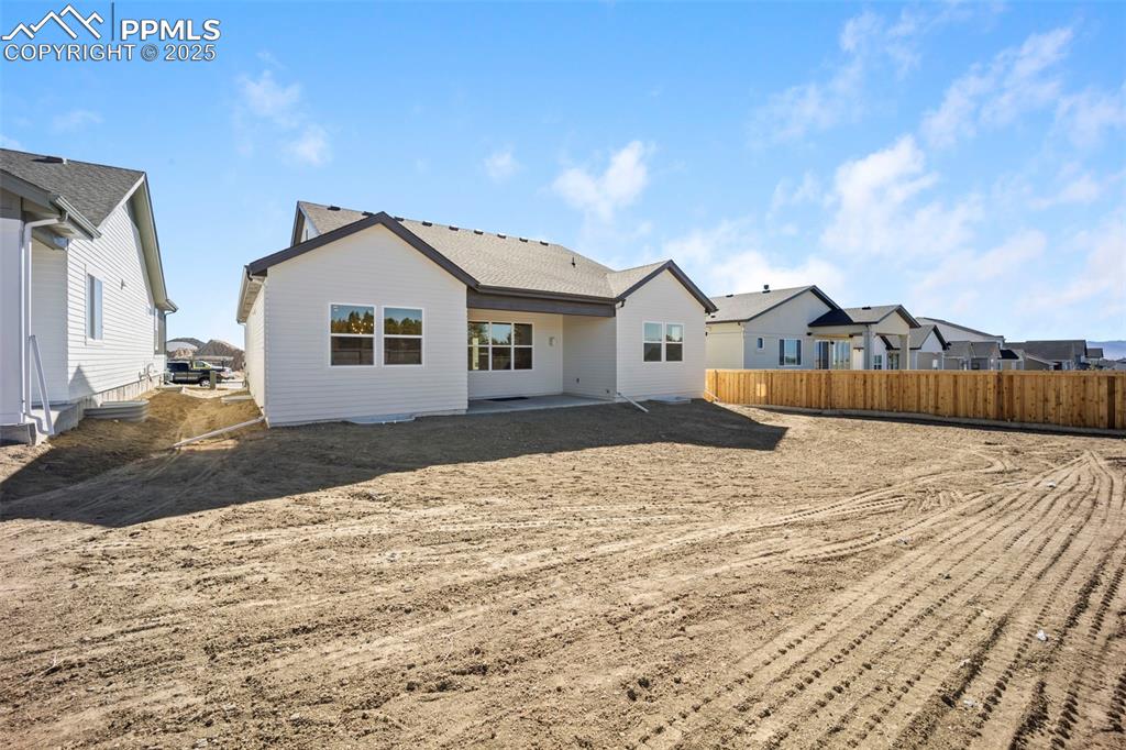 Image 34 of 47: Back of Structure