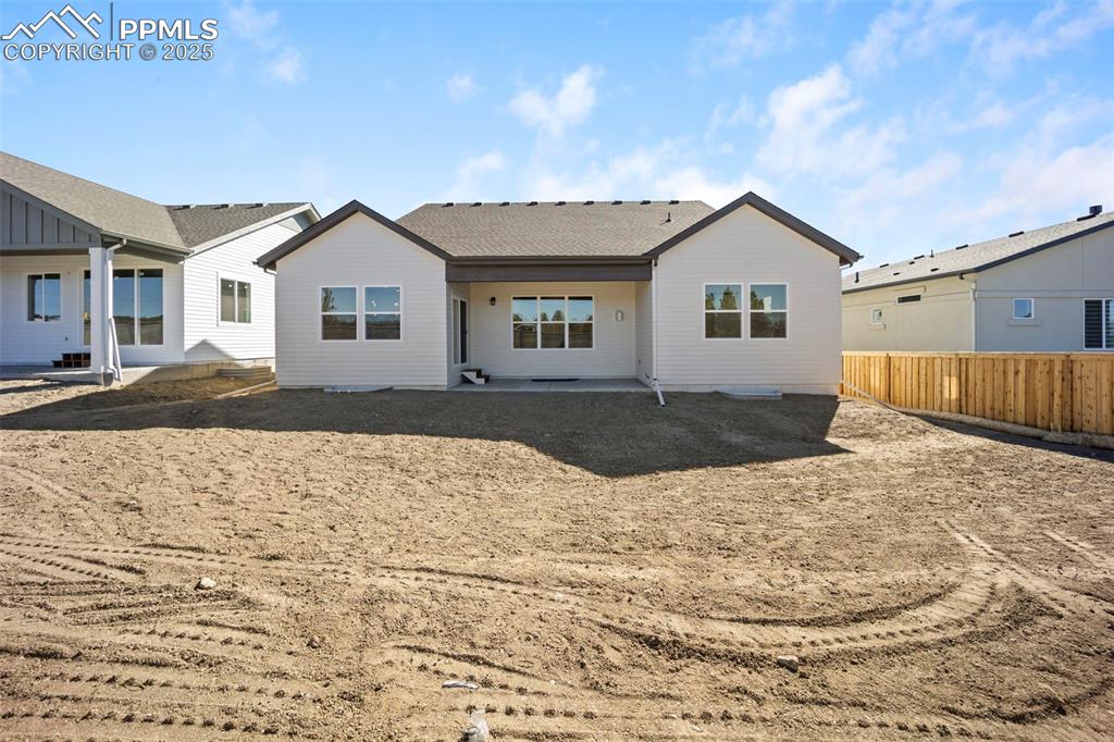 Image 35 of 47: Back of Structure