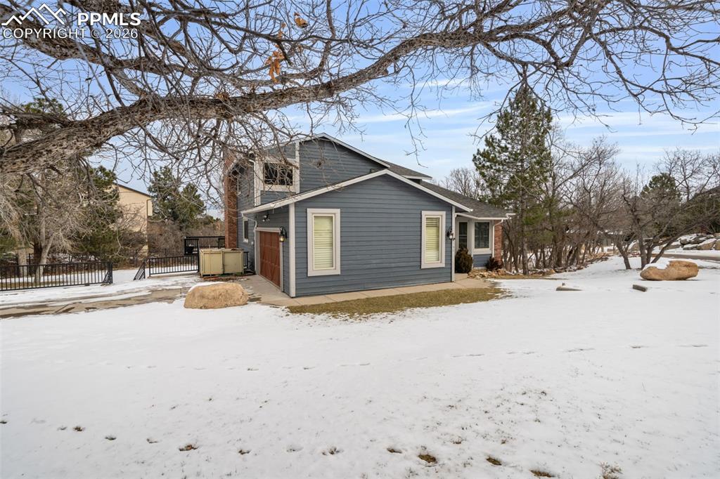 Image 47 of 50: Side of Structure