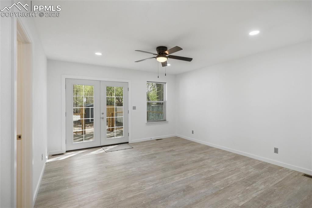 Image 16 of 37: Master Bedroom