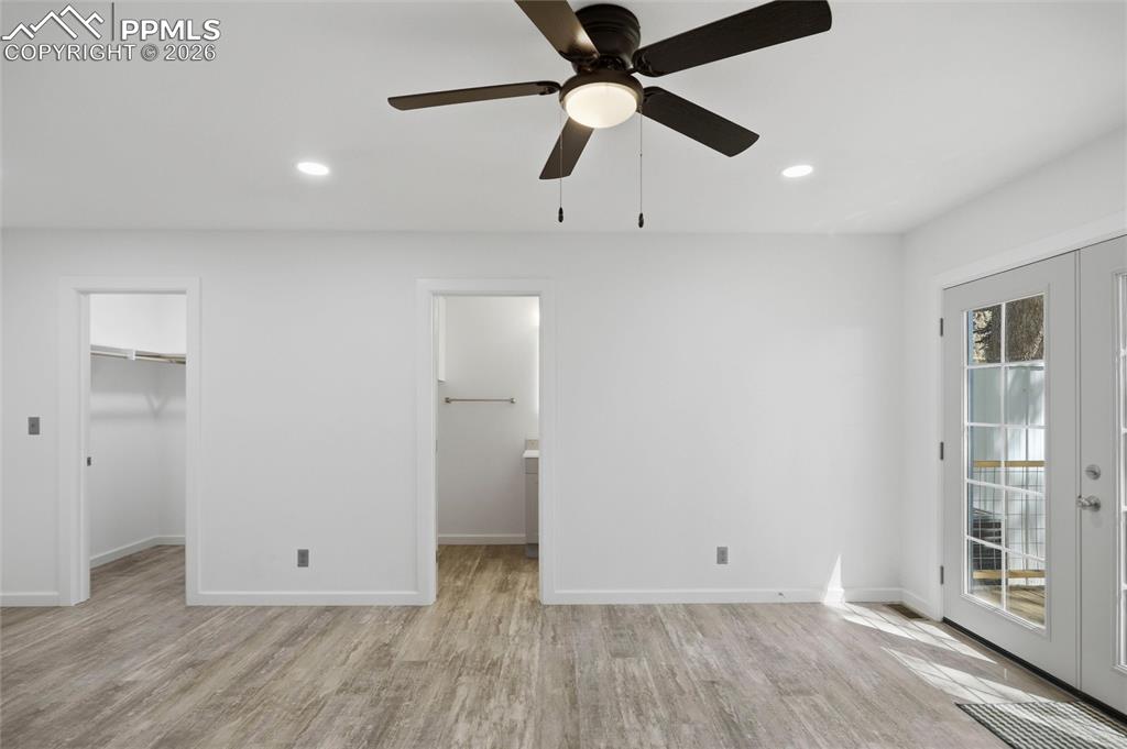 Image 17 of 37: View into walk-in closet & bath