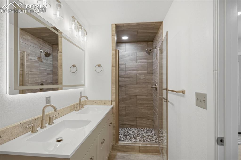 Image 19 of 37: Master Bathroom