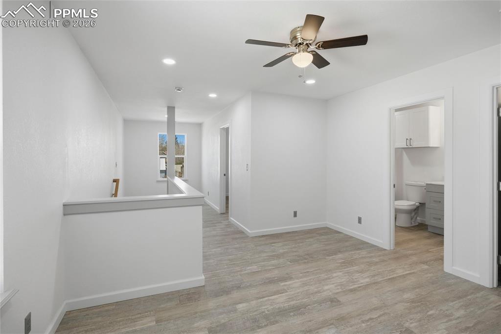 Image 25 of 37: 2nd floor common area