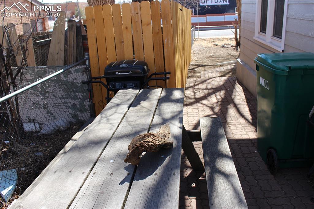 Image 18 of 18: Patio