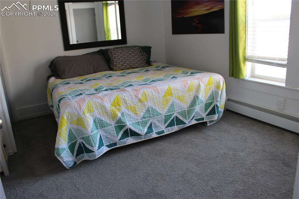 Image 8 of 18: Bedroom