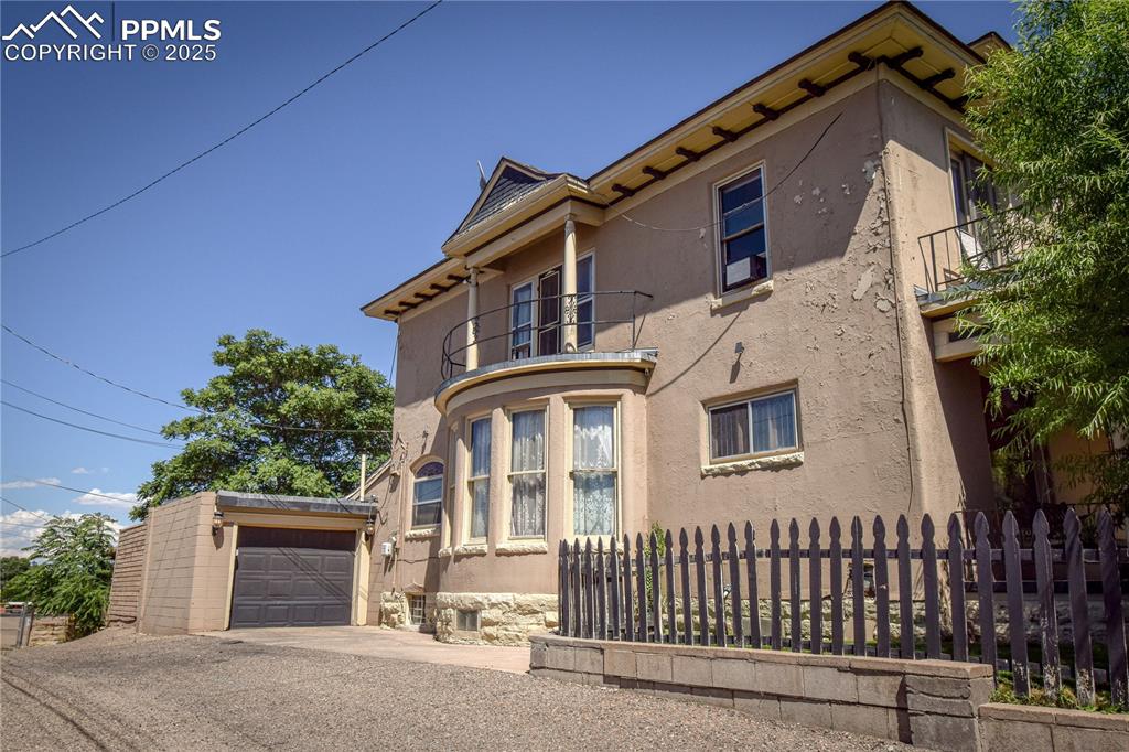 Image 4 of 48: Front of Structure