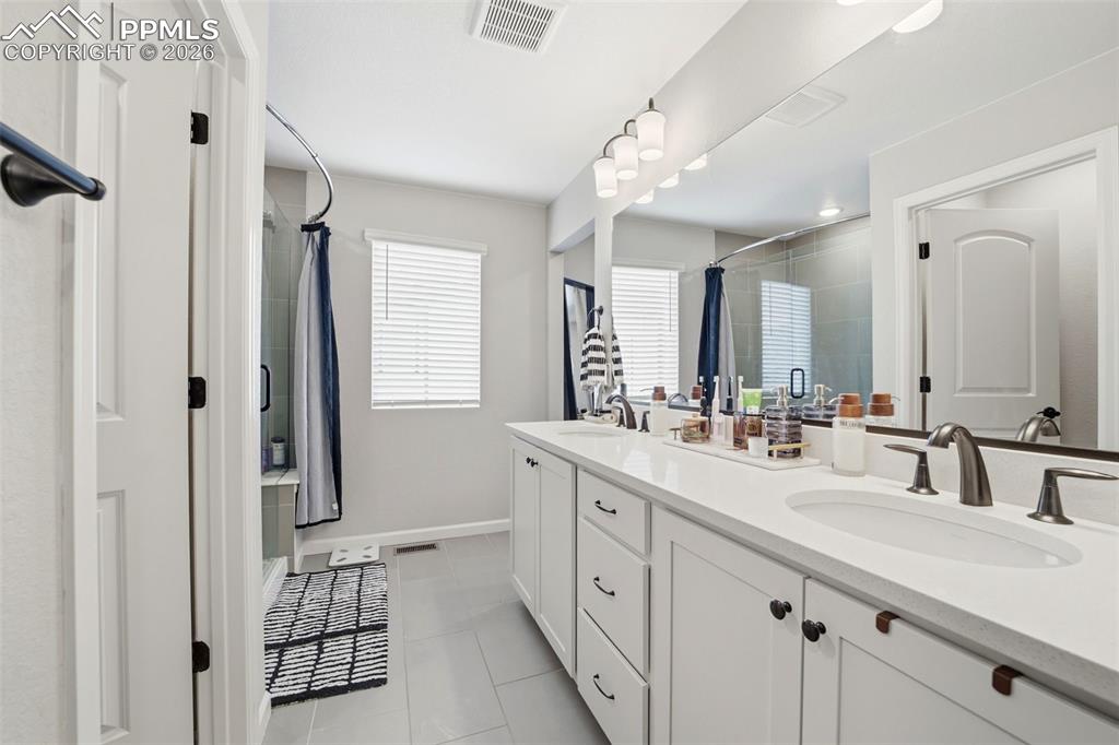 Image 34 of 50: Master Bathroom