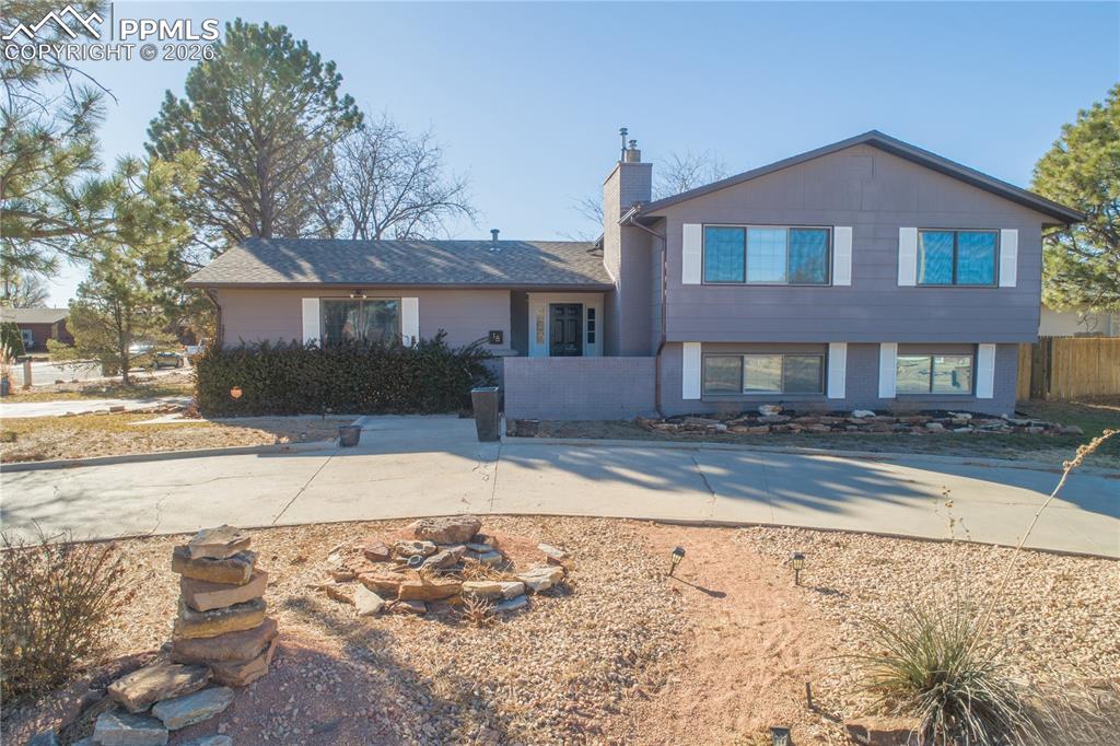 Image 13 of 45: Front of Structure