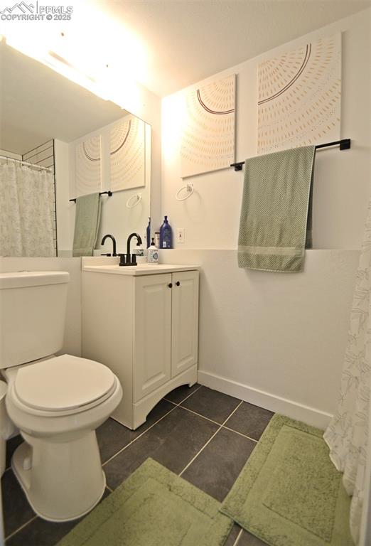 Image 13 of 36: Bathroom