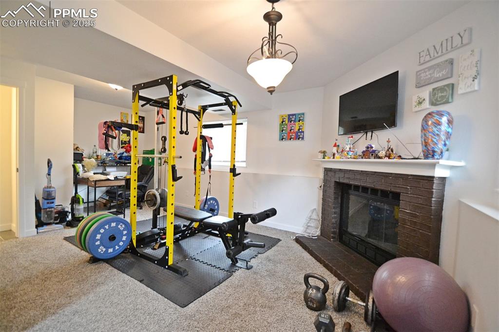 Image 17 of 36: Exercise Room