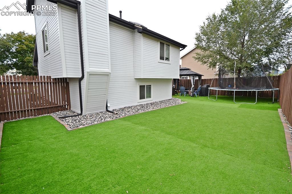 Image 28 of 36: Back of Structure