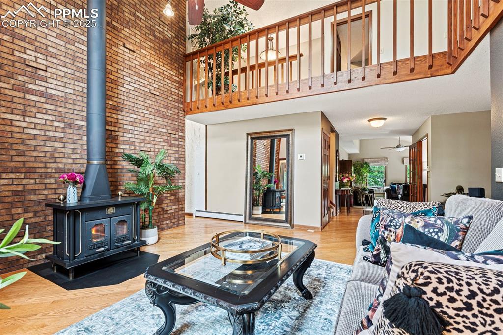 Image 11 of 49: Living Room