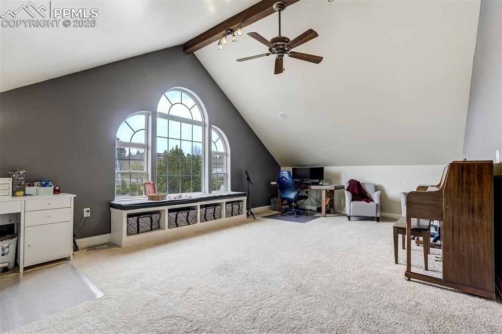 Image 26 of 50: Loft