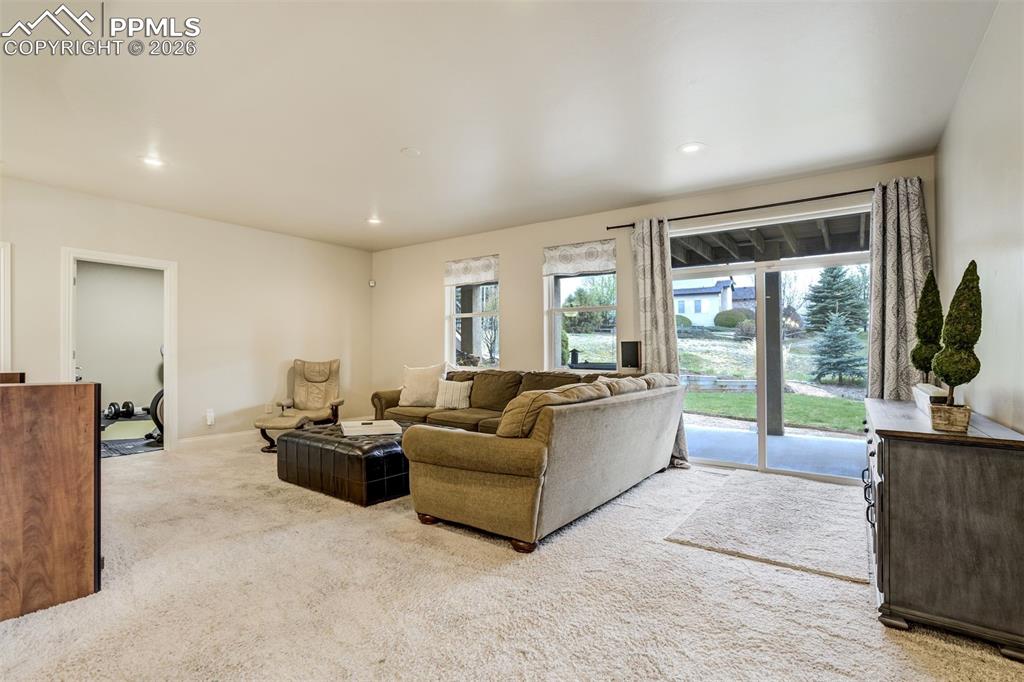 Image 37 of 50: Living Room