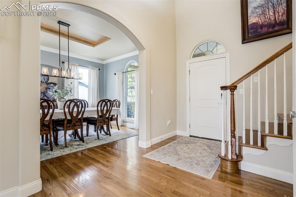 Image 4 of 50: Entry